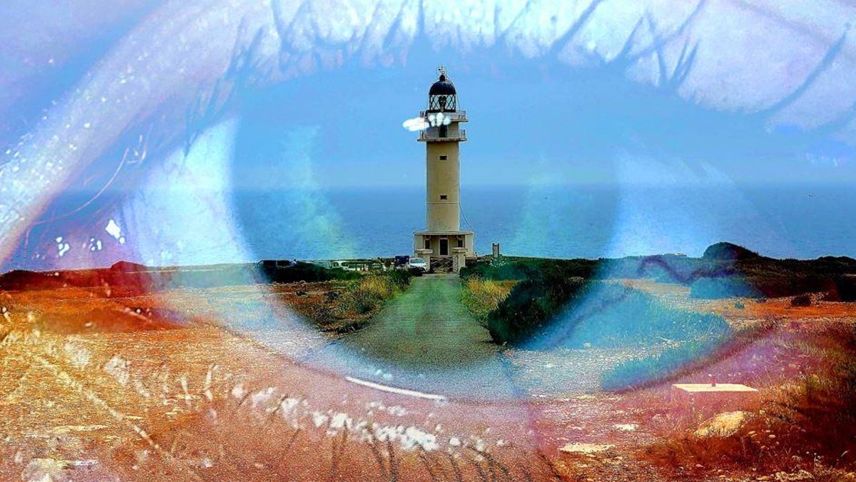 A photograph of the Cap de Barbaria lighthouse receives a special mention in the national contest ‘Mi Rincón Favorito’