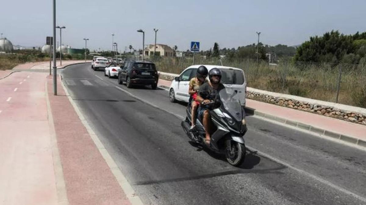 This road in Ibiza will be closed to traffic for two weeks due to construction works