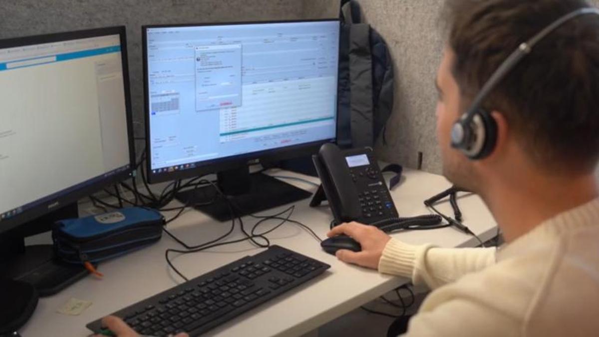 The telephone number for medical appointments in the Balearic Islands has not been answering calls from citizens for a week now