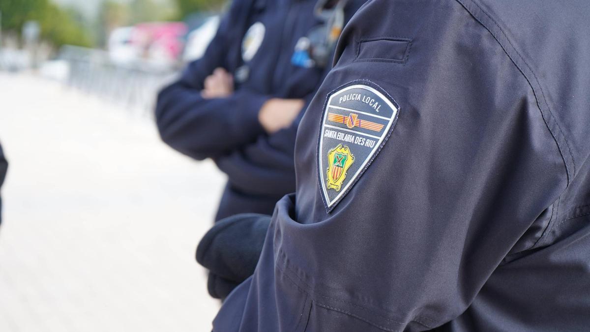 “Santa Eulària is scary”: an attempt of aggression with a screwdriver and pruning shears next to the Town Hall is denounced