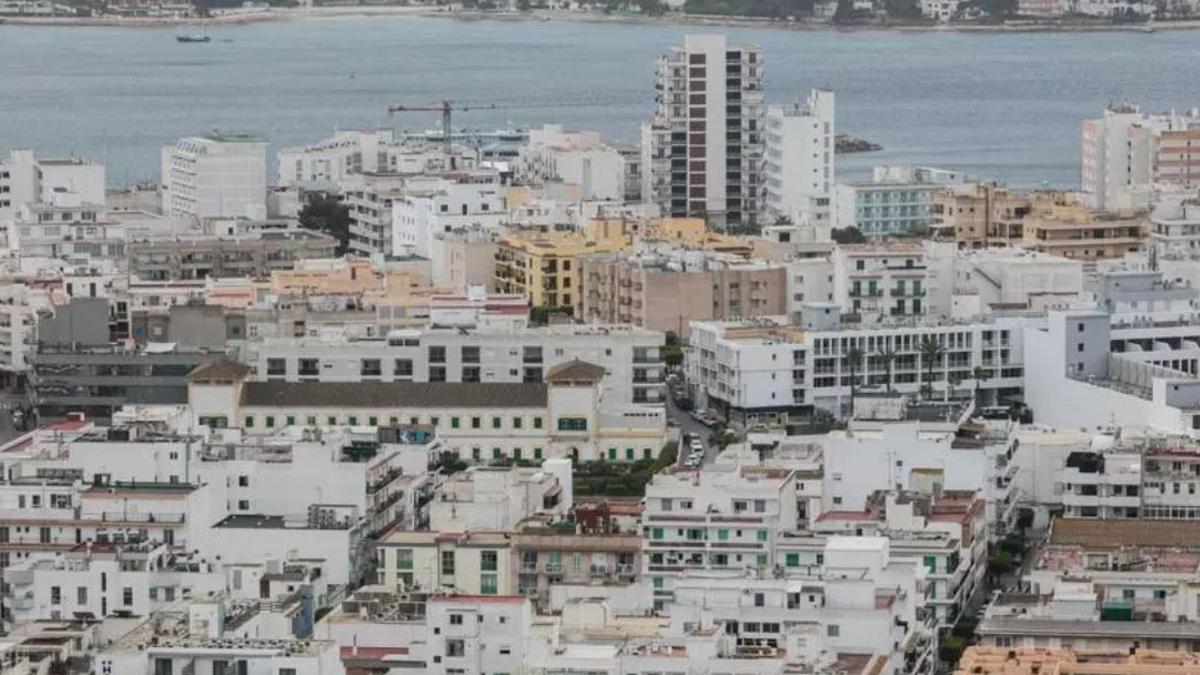 https://living.diariodeibiza.es/news/ibiza/illegal-rental-housing-ibiza/