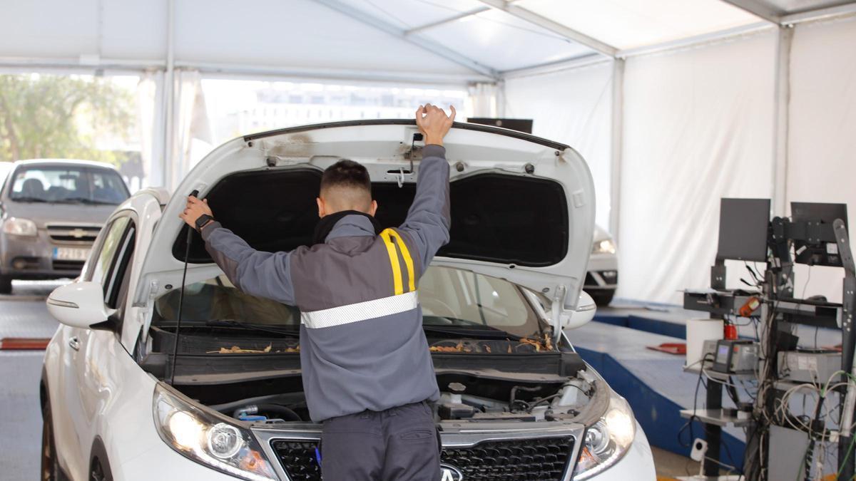 Relief to ease delays at Ibiza’s ITV service: 3 companies interested in installing two mobile units