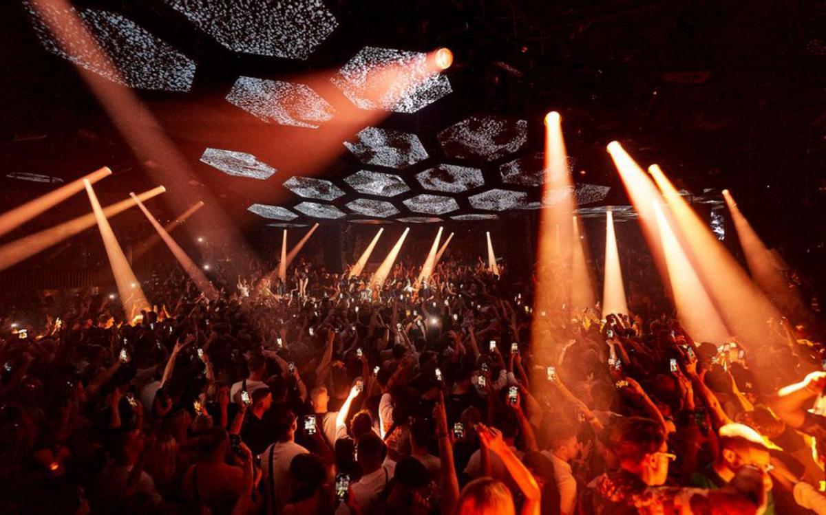 Noches de Bedouin en la discoteca de las cerezas.