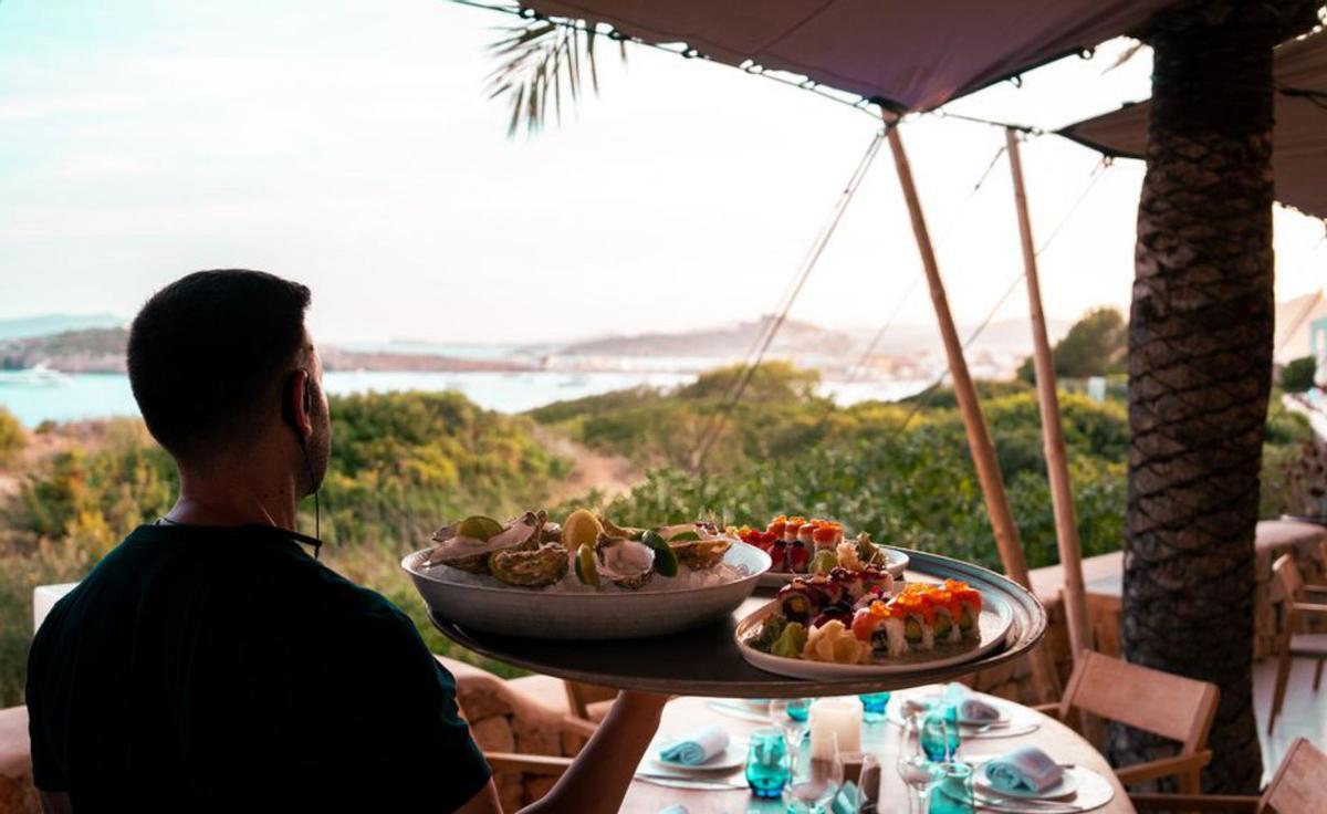 Embárcate en un viaje culinario excepcional con vistas al Mediterráneo