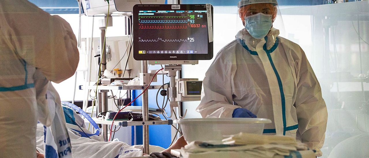 47-year-old unvaccinated male, the patient profile admitted to ICU for covid