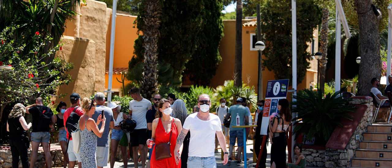 Es Canar reborn with street market