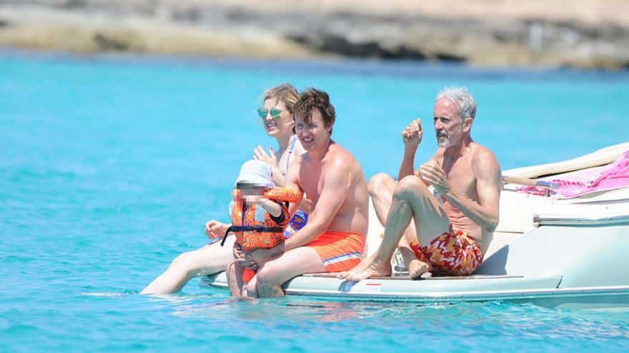 Family days for James Blunt in Ibiza