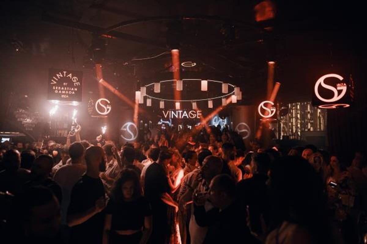 Imagen de archivo de una fiesta Vintage by Sebastian Gamboa en Lío Ibiza.