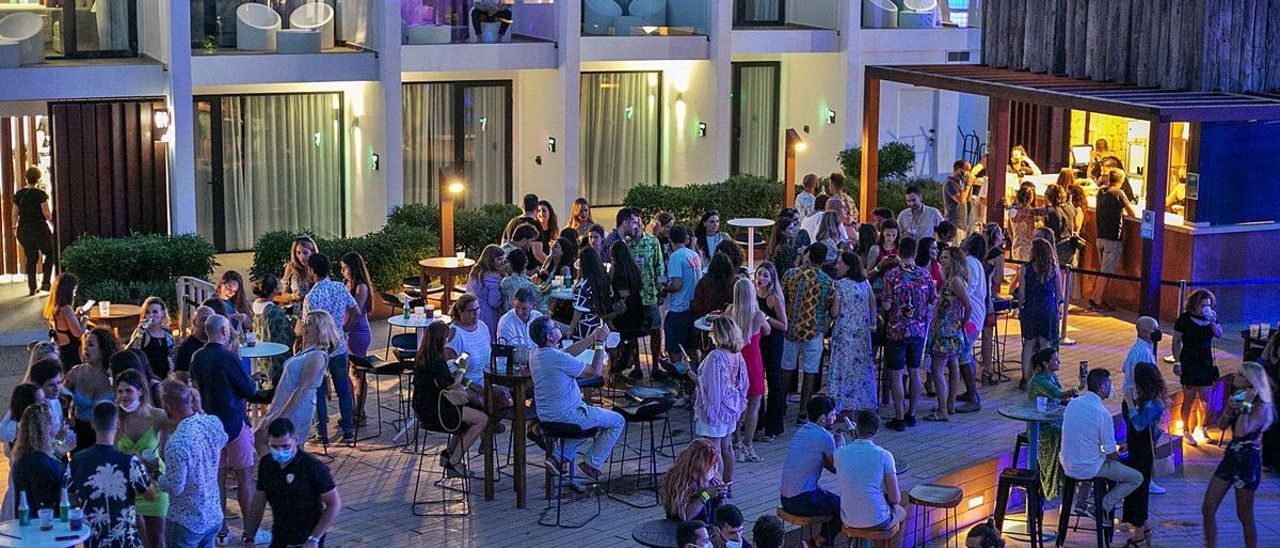 The Government now sees unfeasible to require the covid certificate for access to leisure and restoration