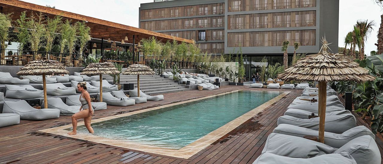 Pitiusas hotels recorded almost a million overnight stays in July