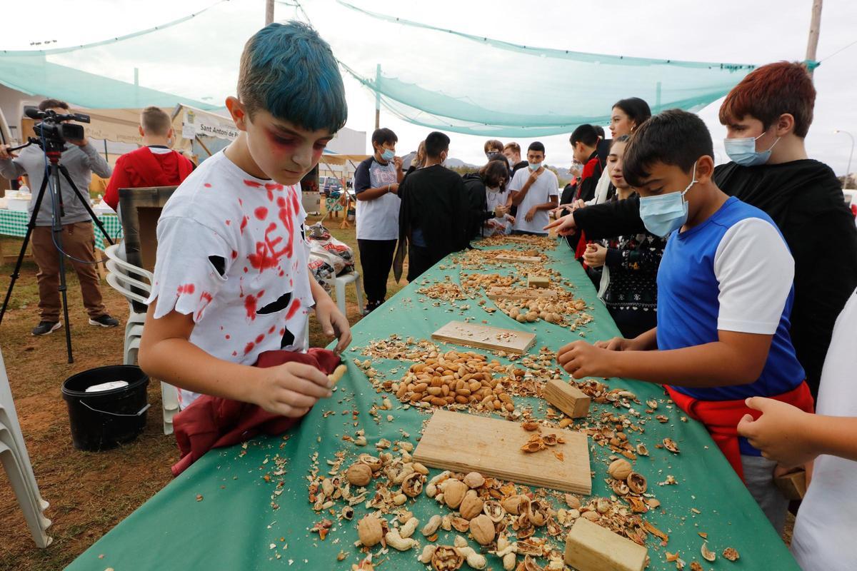 Las 'trencades' de frutos secos están al orden del día