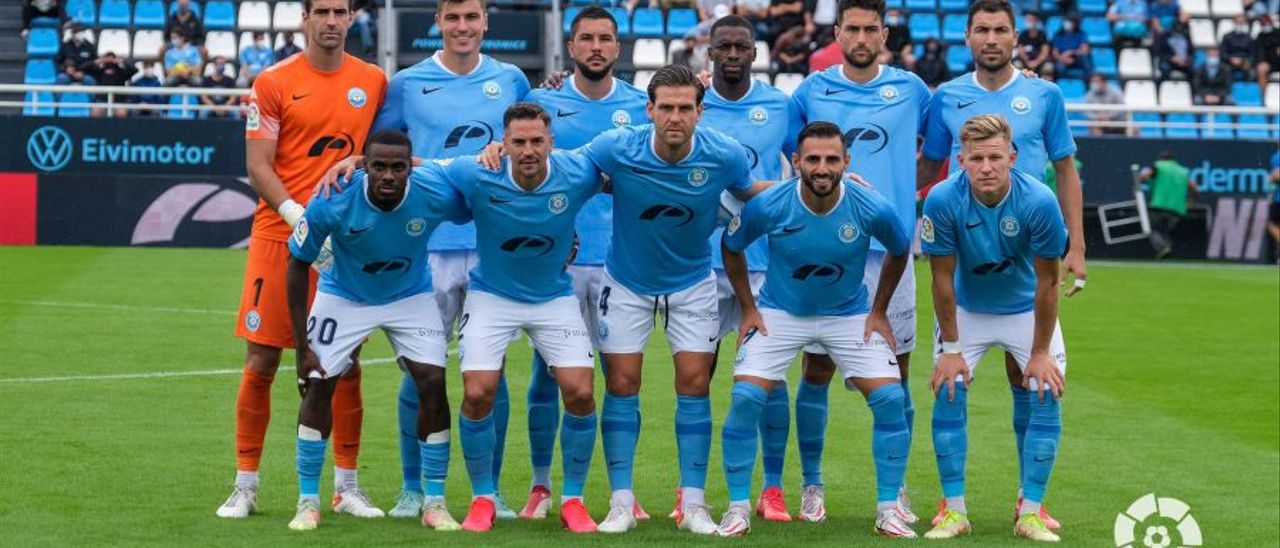 UD Ibiza measure their anxiety against a Valladolid team on the rise