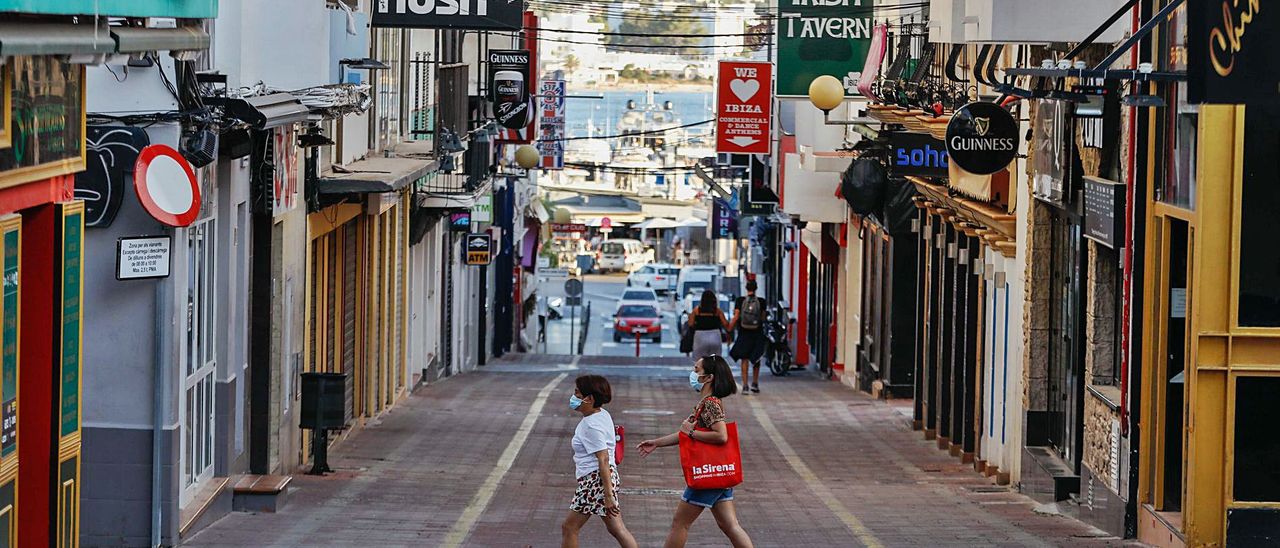 Govern to further limit activity in the West End after influx of British tourists to Ibiza