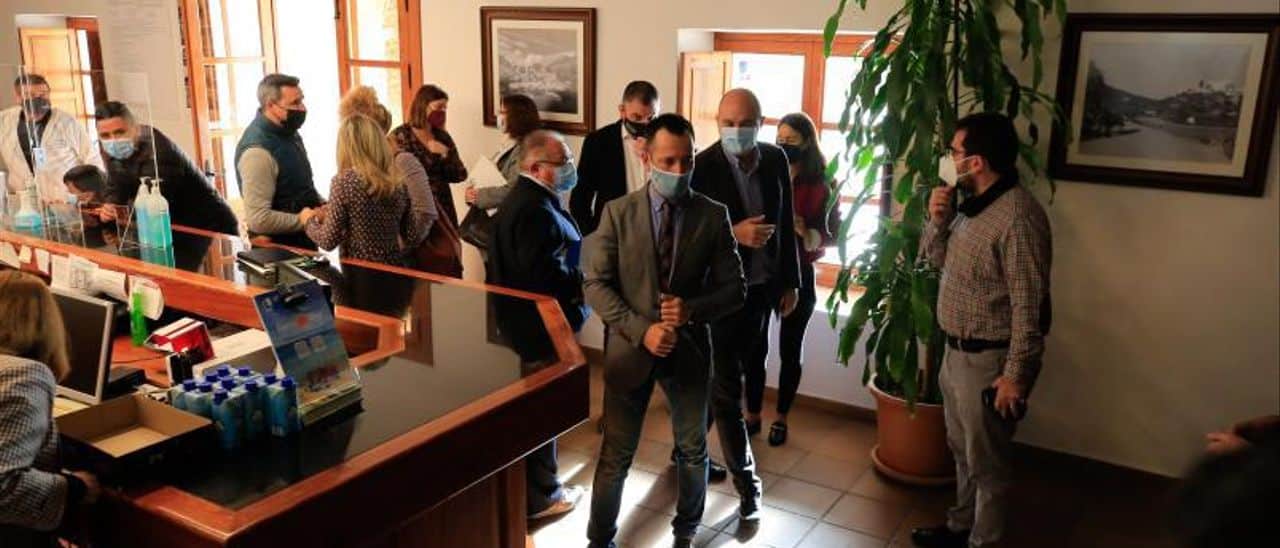 Agreement of the institutions of Ibiza to try to avoid the overcrowding of the beaches from 2022 onwards