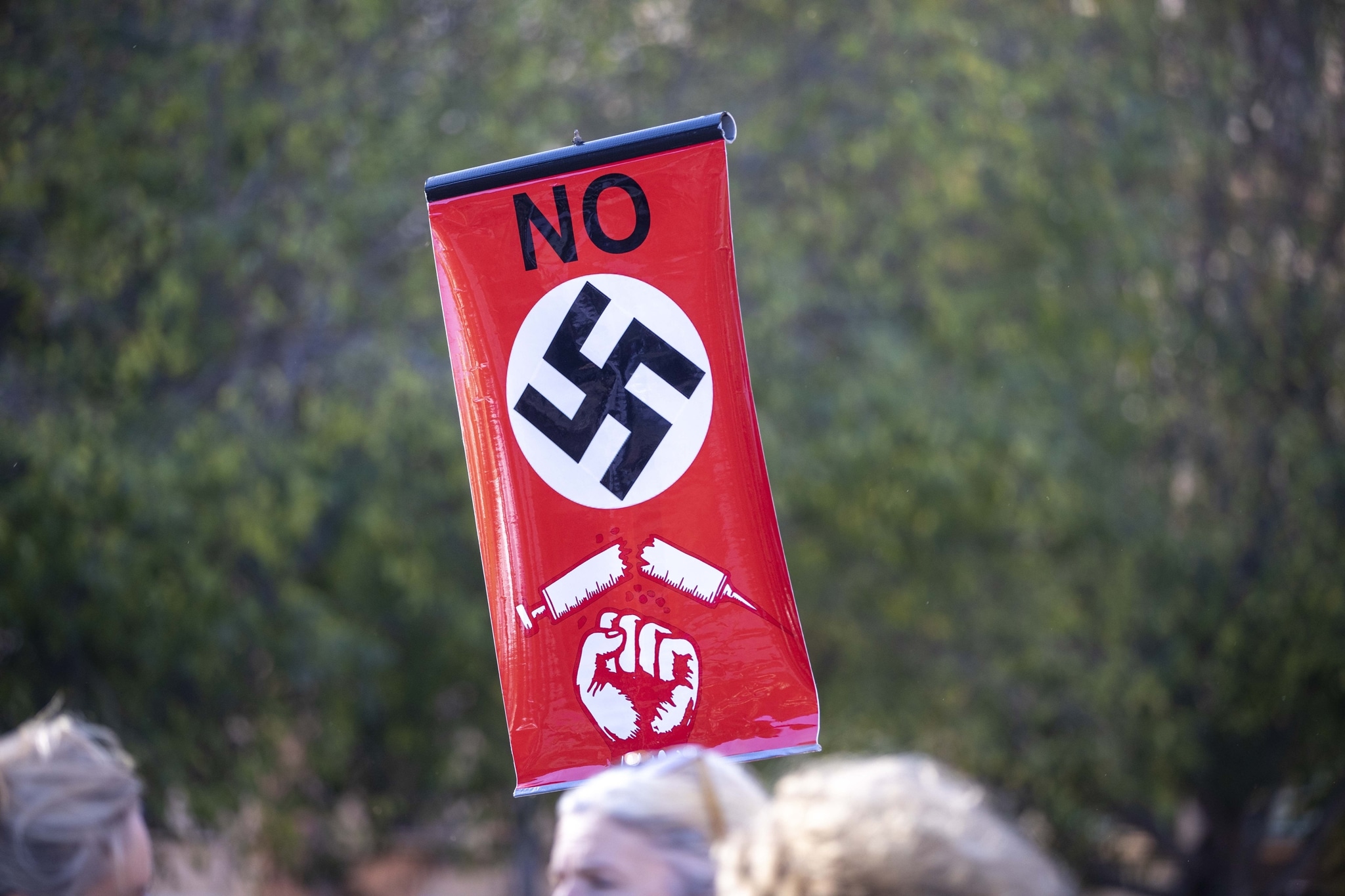 Anti-Covid passport demonstration: "It's a Nazi passport"