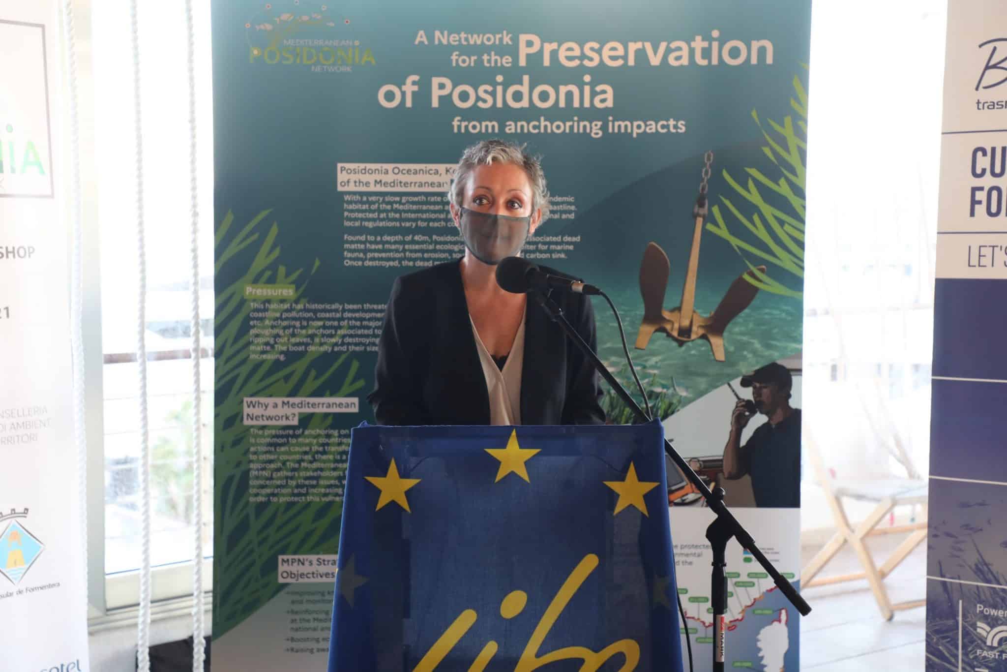 Woman armed with a knife terrorizes customers of popular Ibiza restaurant