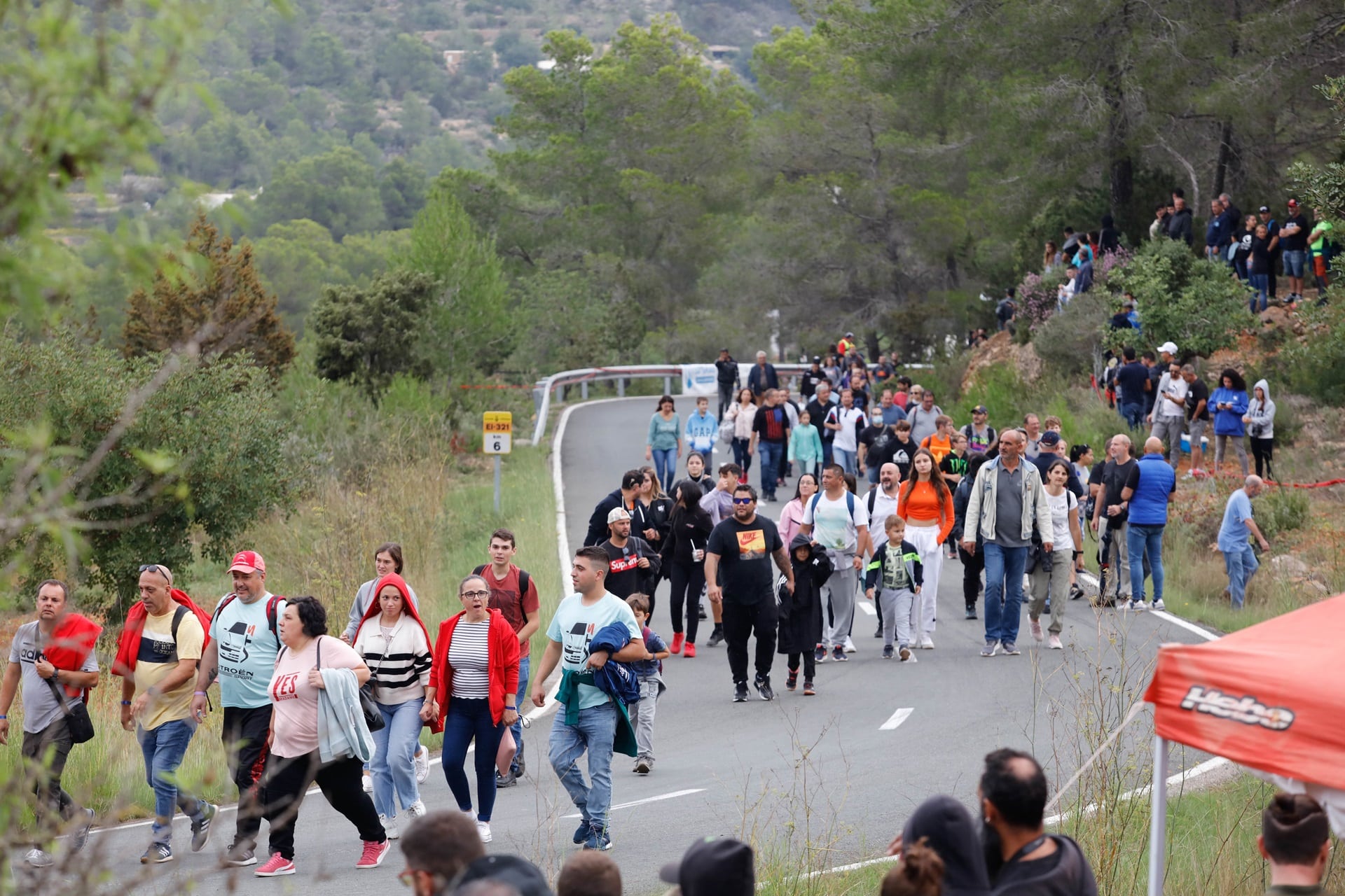 Raúl Ferré flies in sa Cala