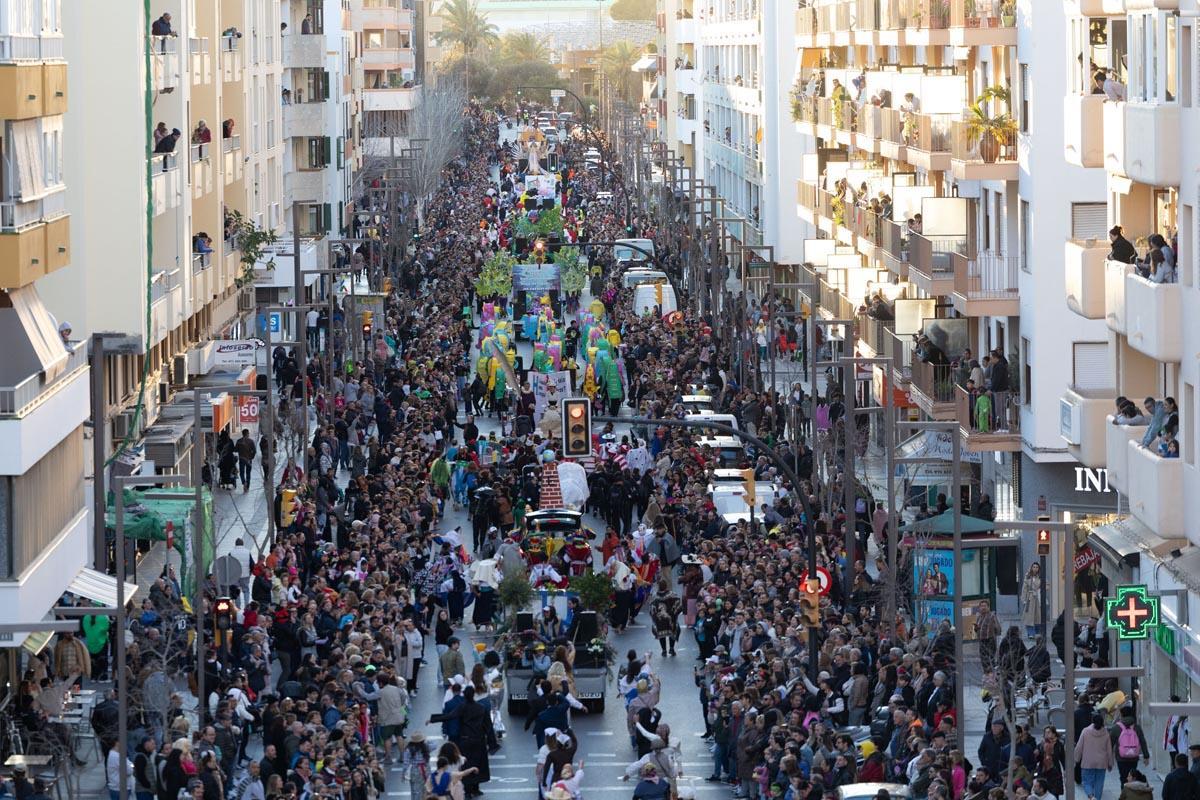 Mira aquí todas las imágenes de la rúa de Carnaval de Ibiza