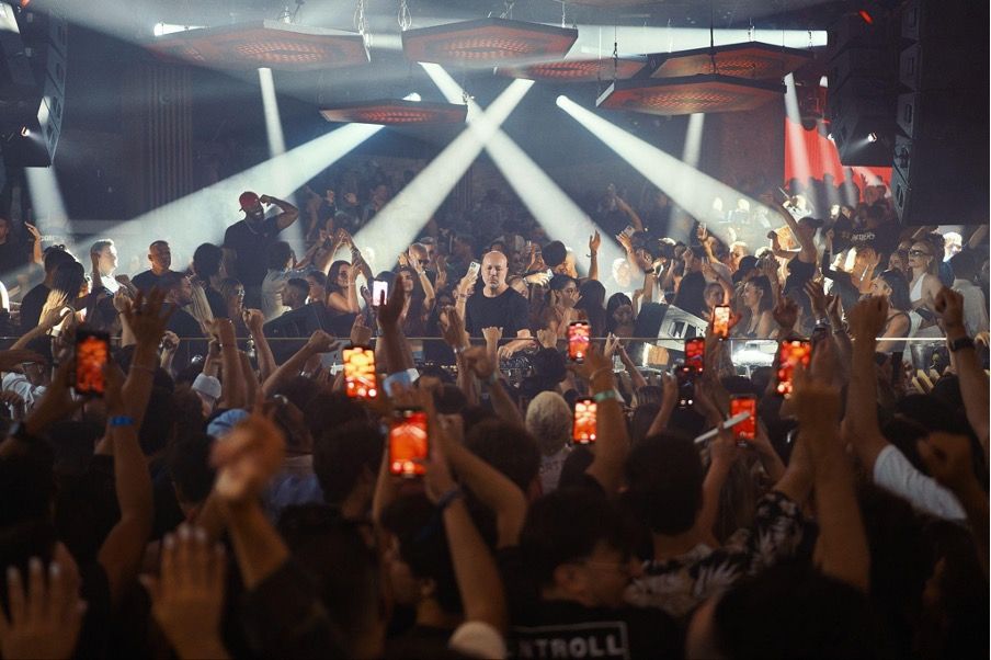 Music On en Pacha Ibiza.