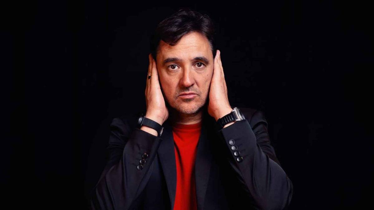 Carlos Ramos stars in 'Cut the red wire' at Can Ventosa this Thursday