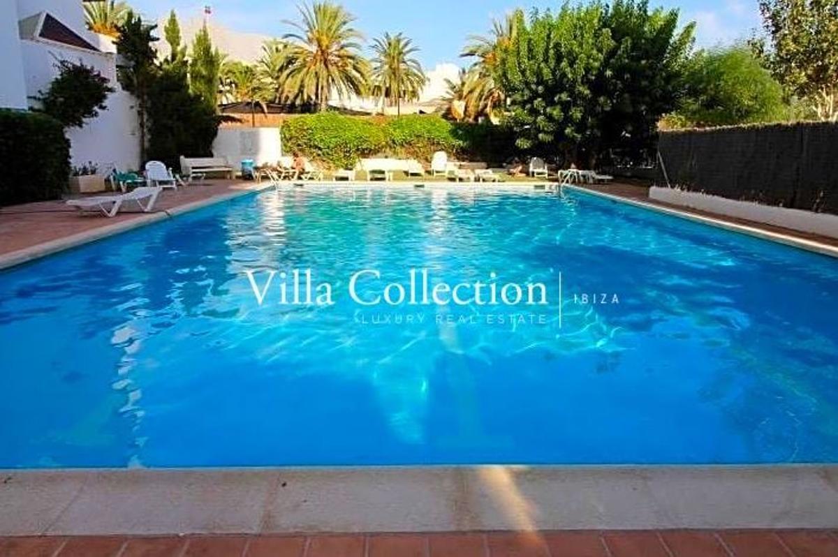 La piscina comunitaria.