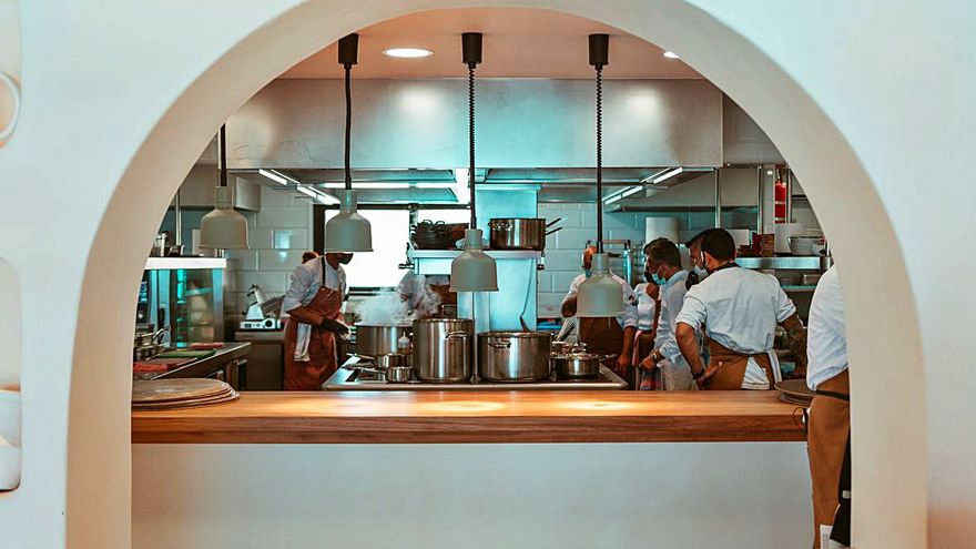 Catching a common cold seems to be the key to immunization against Omicron